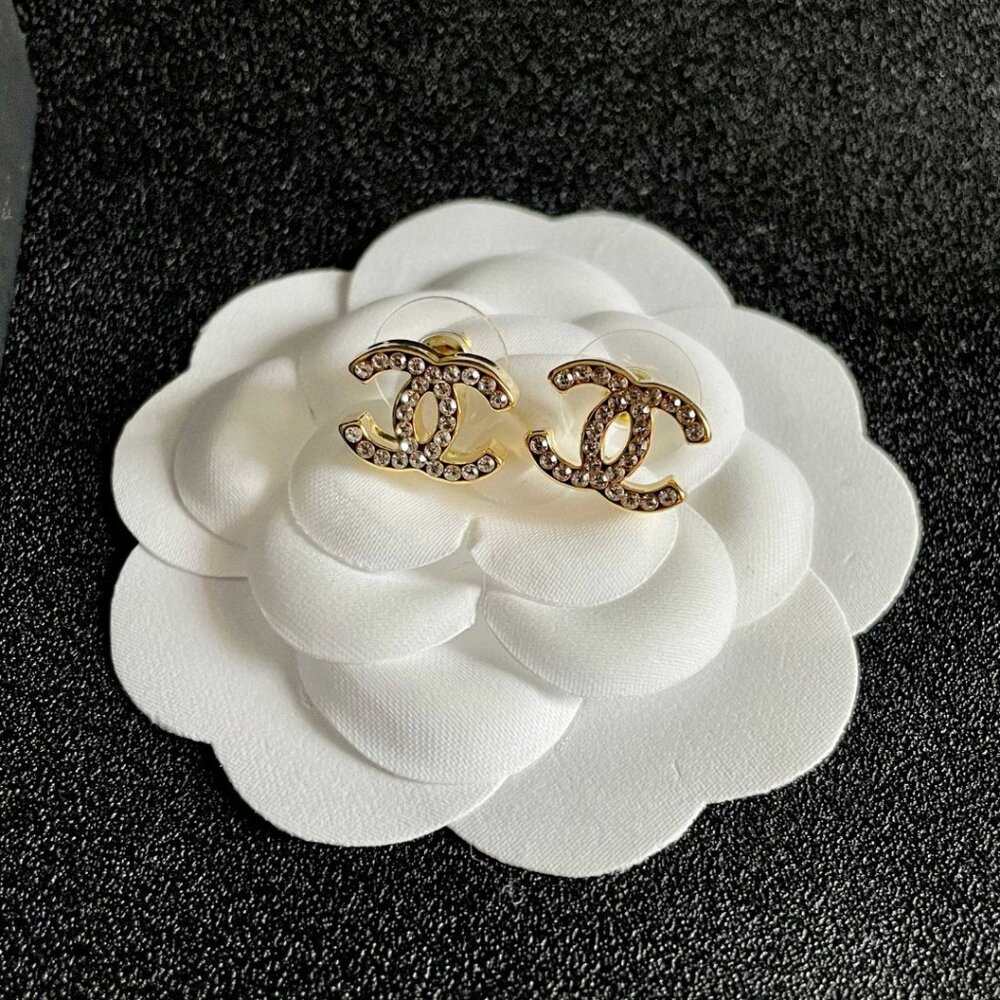 💯Chanel earrings